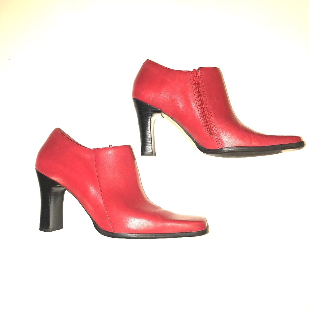 VTG Bruno Valenti Red Leather Square Toe Ankle Boots 8.5 Made in Brazil Y2K 4"